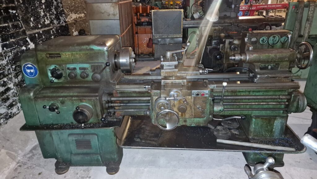 Manual Lathe Machine 1K62